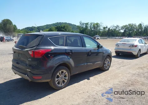 2019 Ford Escape Se z USA, uszkodzony, nr VIN 1FMCU0GD0KUB52555